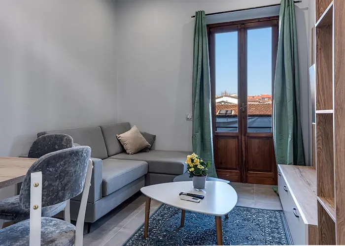 Gavin House - Sweet Dreams In Daire Floransa